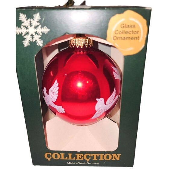Vintage Red Glass Ornament With White Dove Design Made In West Germany - Picture 8 of 9